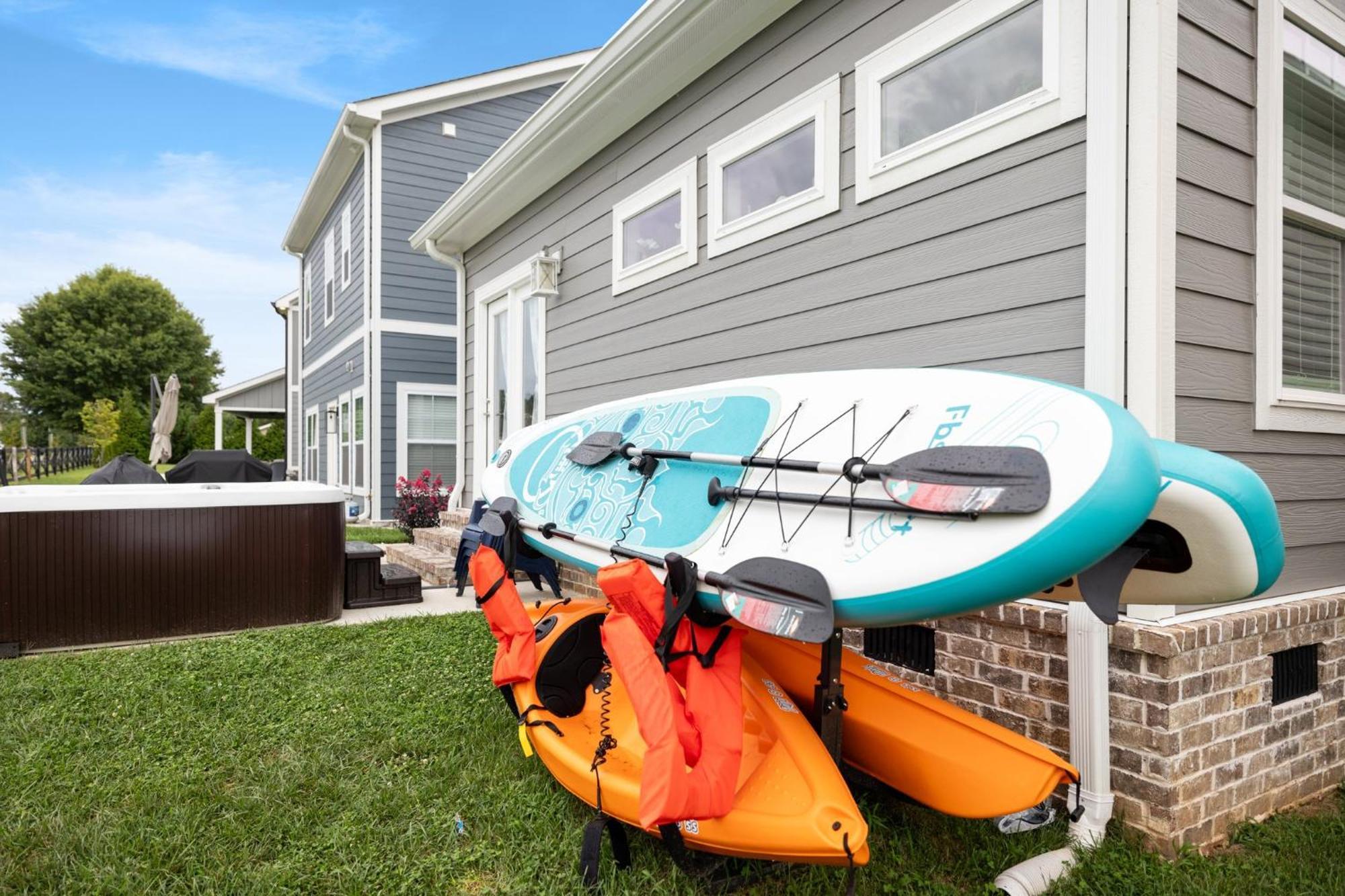 Cozy Lake Cottage W/ Kayaks, Sups, Pool & Firepit Winchester Dış mekan fotoğraf